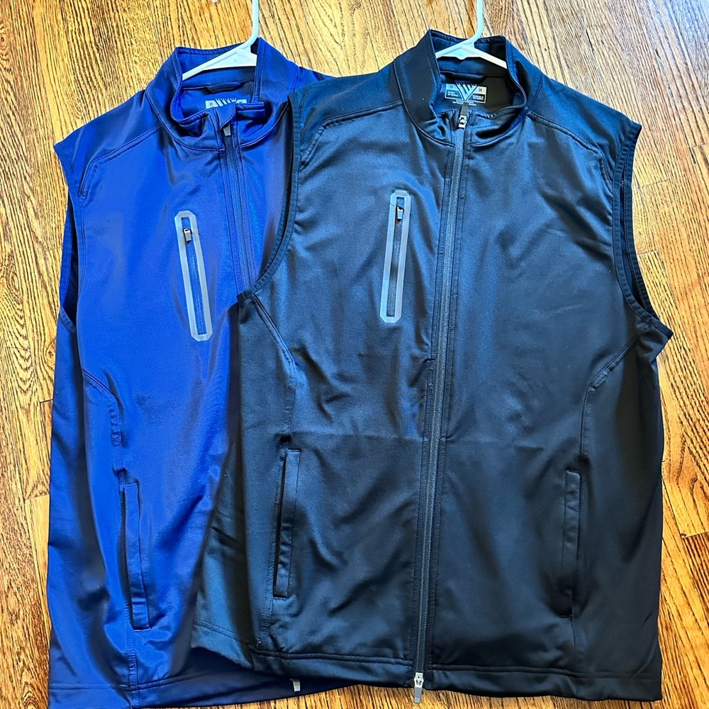 Levelwear Golf Vests Medium. One black one navy. Very good condition